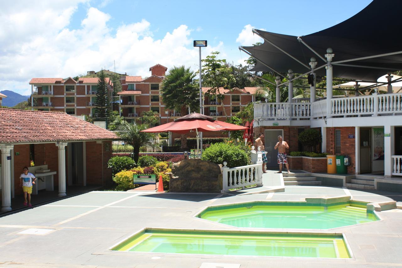 Termales Santa Monica Hotel Choachí Eksteriør billede